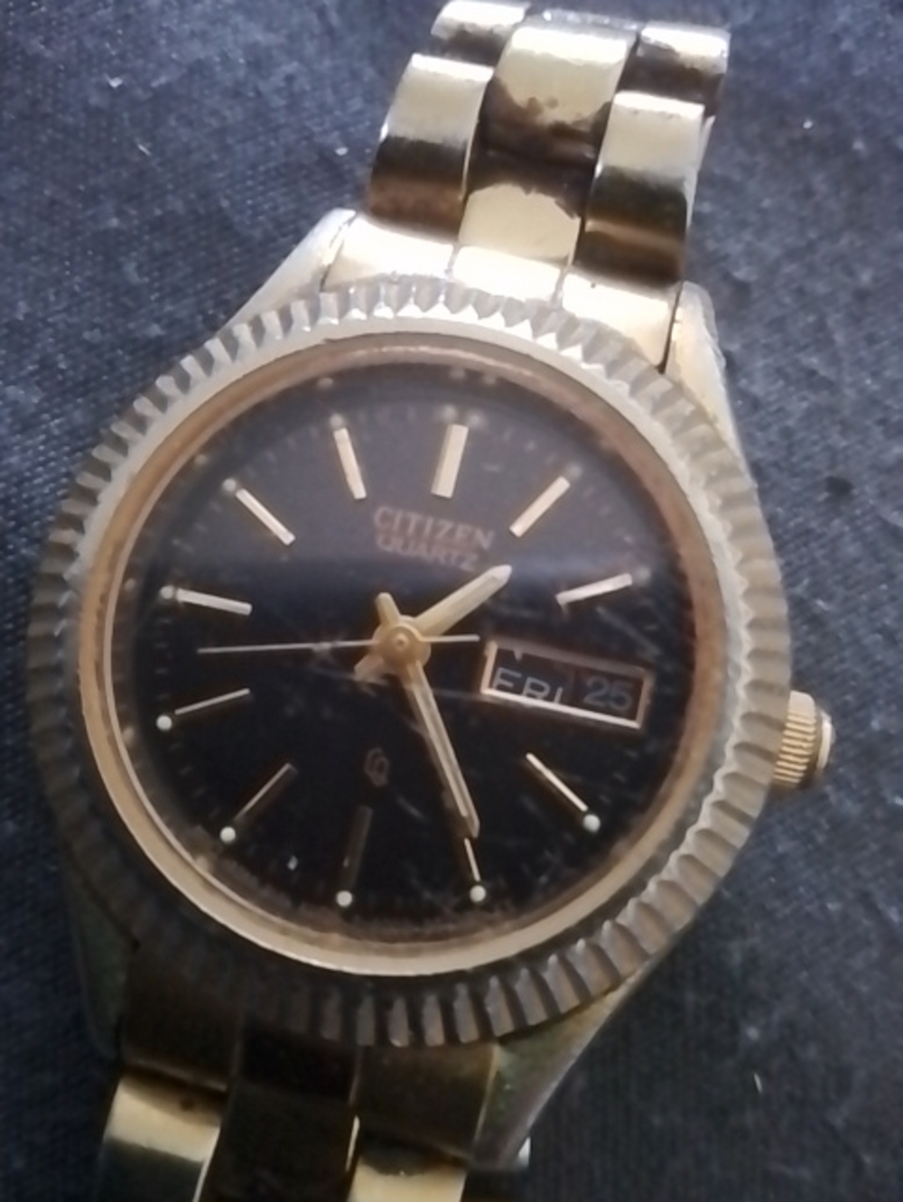 Citizen Quartz Gold-Tone Black Dial Wristwatch